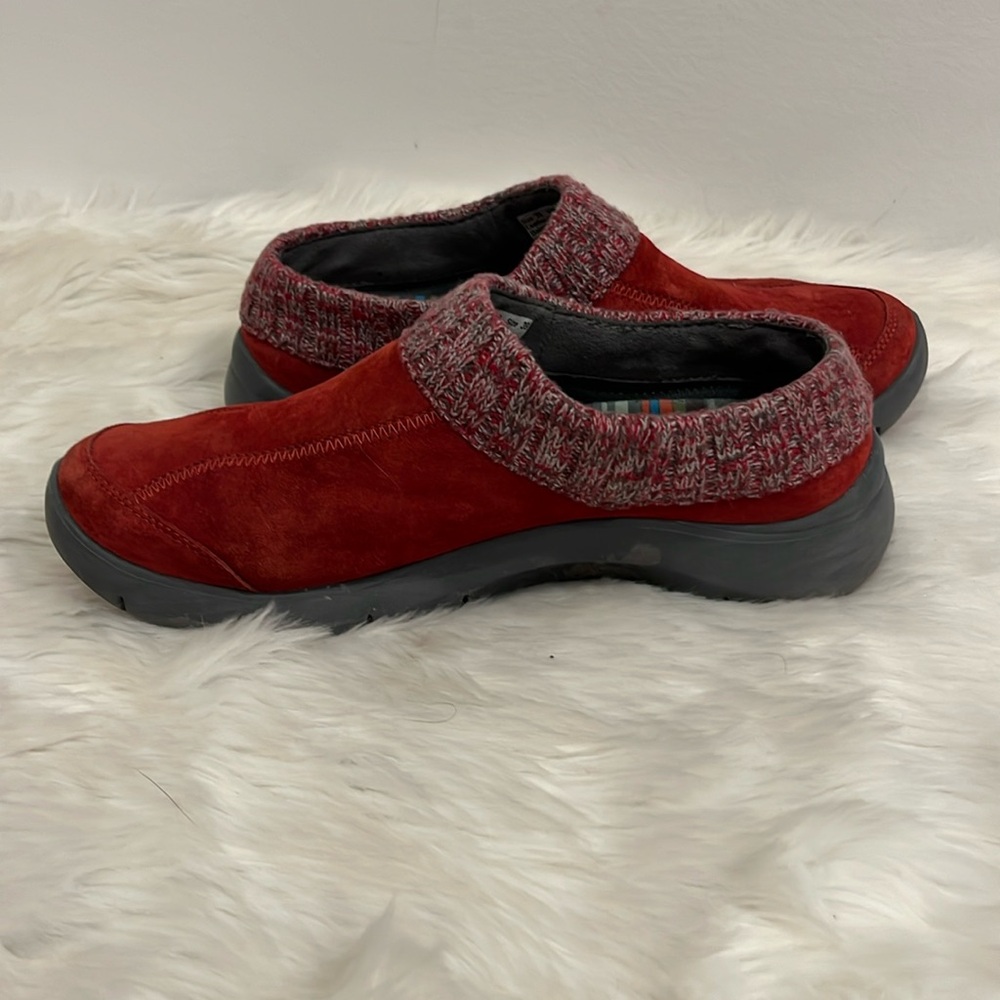 Dansko Eartha Red Suede Loafers Slip On Mule Clog Rubber Shoes Women Size 39